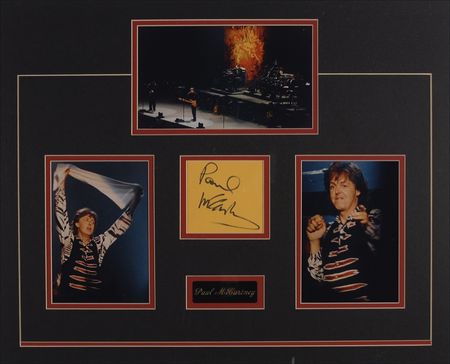 Lot #663 Beatles: Paul McCartney Signature - Image 1