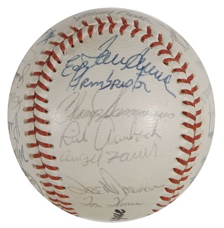 Lot #1228 Cincinnati Reds Baseball - Image 3