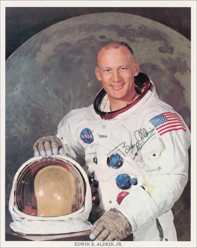 Lot 386 Buzz Aldrin Signed Photograph
