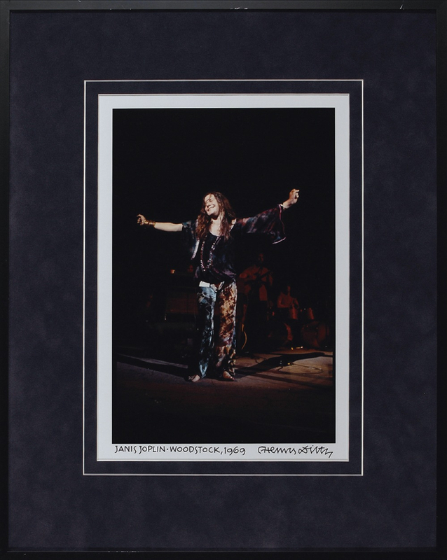 Lot 527 Henry Diltz Signed Photograph