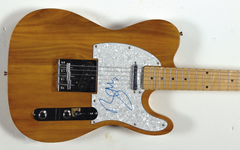 Lot 865 U2: Bono Guitar