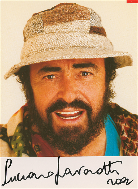 Lot 826 Luciano Pavarotti Signed Photograph