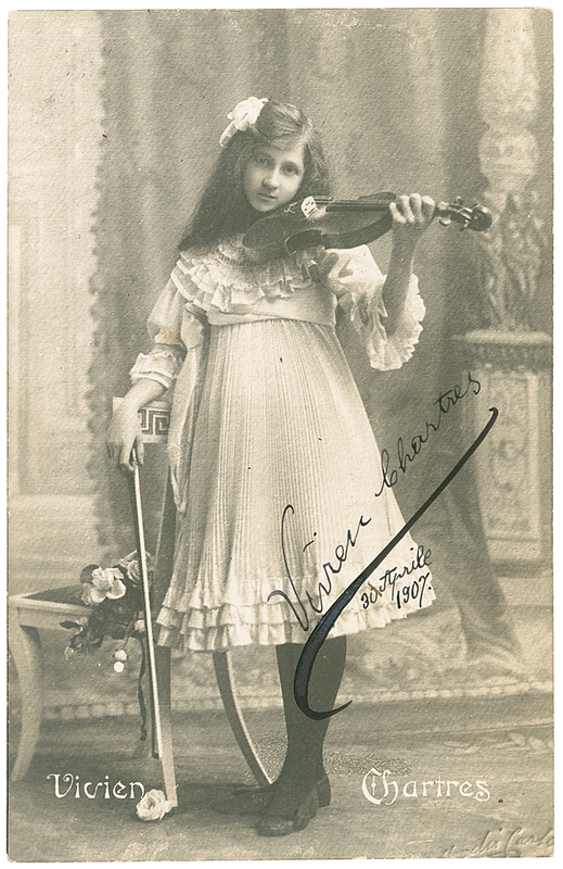 Lot 683 Vivien Chartres Signed Photograph