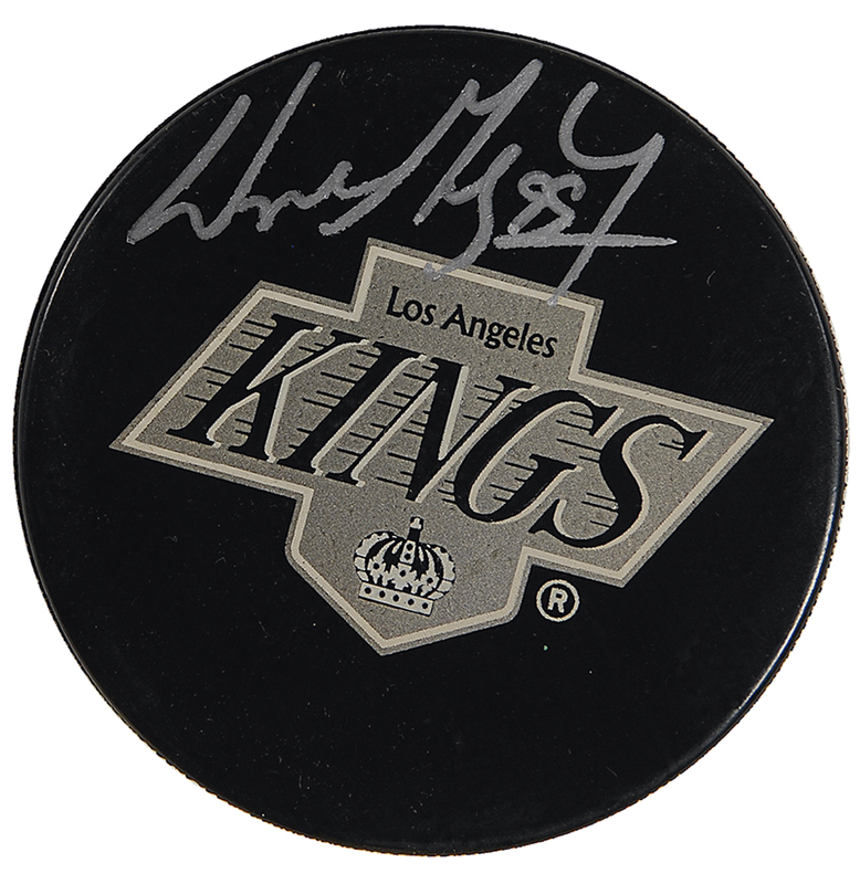 Lot 1242 Wayne Gretzky Hockey Puck