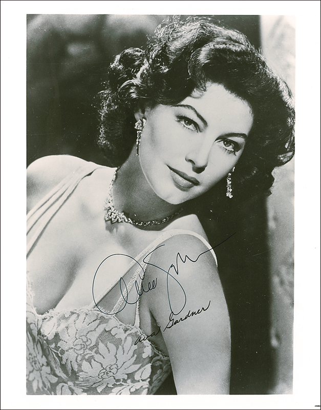 Lot 941 Ava Gardner Signed Photograph