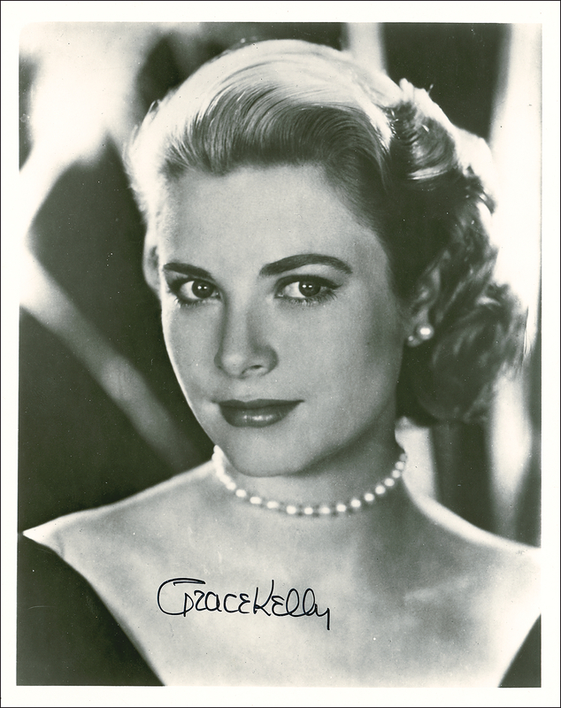 Lot 980 Grace Kelly: Breathtaking Grace Kelly portrait