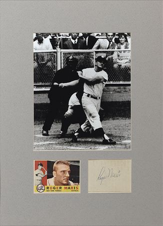 Lot #1300 Roger Maris Signature - Image 1