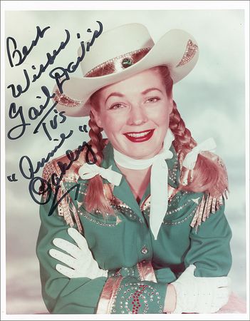 Lot #1077 Annie Oakley Signed Photographs - Image 2