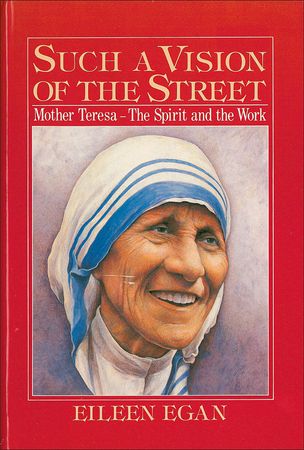Lot #237 Mother Teresa: Mother Teresa adds a touching sentiment to her book - Image 2