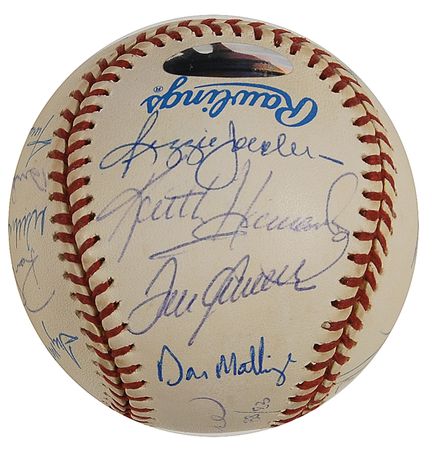 Lot #1322 NY Greats Baseball - Image 1