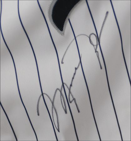 Lot #1268 Michael Jordan: Jordan Birmingham Barons jersey - Image 3