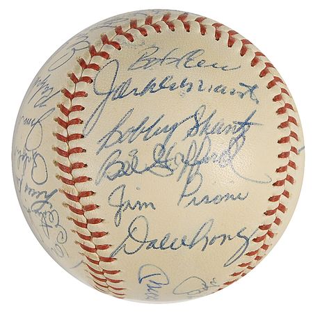 Lot #1330 NY Yankees: 1960 Yankee ball signed by the ?M&M Boys,? Stengel, Kubek, Berra and others - Image 3