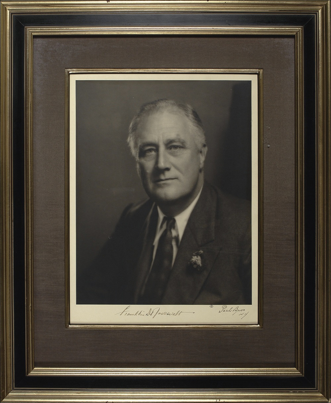 Lot 96 Franklin D. Roosevelt: Oversized Roosevelt Pach Bros. portrait