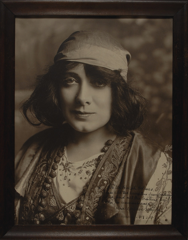 Lot 969 Julia Marlowe Signed Photograph