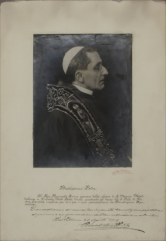 Lot 146 Benedict XV: Huge Benedict XV apostolic blessing