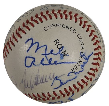 Lot #1091 Baseball Greats Baseball - Image 1