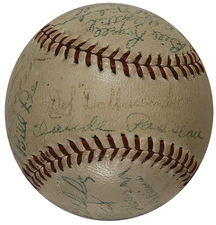 Lot #1131 Dizzy Dean and the Chicago Cubs Baseball - Image 2