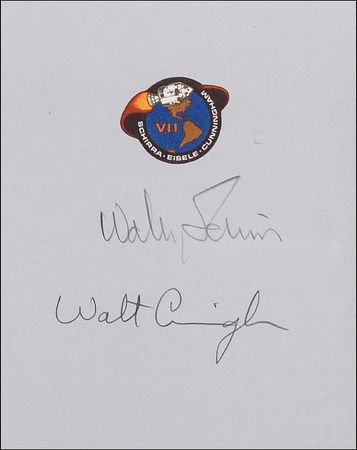 Lot #452 Apollo Astronauts: Bean print signed by20 Astronauts including8 Moonwakers - Image 6