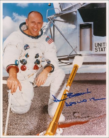 Lot #515 Moonwalkers: Famous footsteps: Complete set of moonwalkers - Image 3