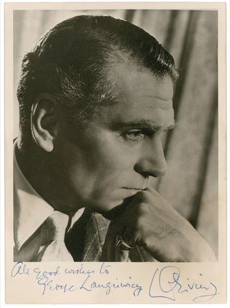 Lot #977 Vivien Leigh and Laurence Olivier Signed Photographs - Image 2