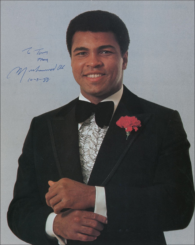 Lot 1143 Muhammad Ali Signed Photograph