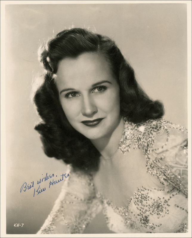 Lot 992 Kim Hunter Signed Photograph