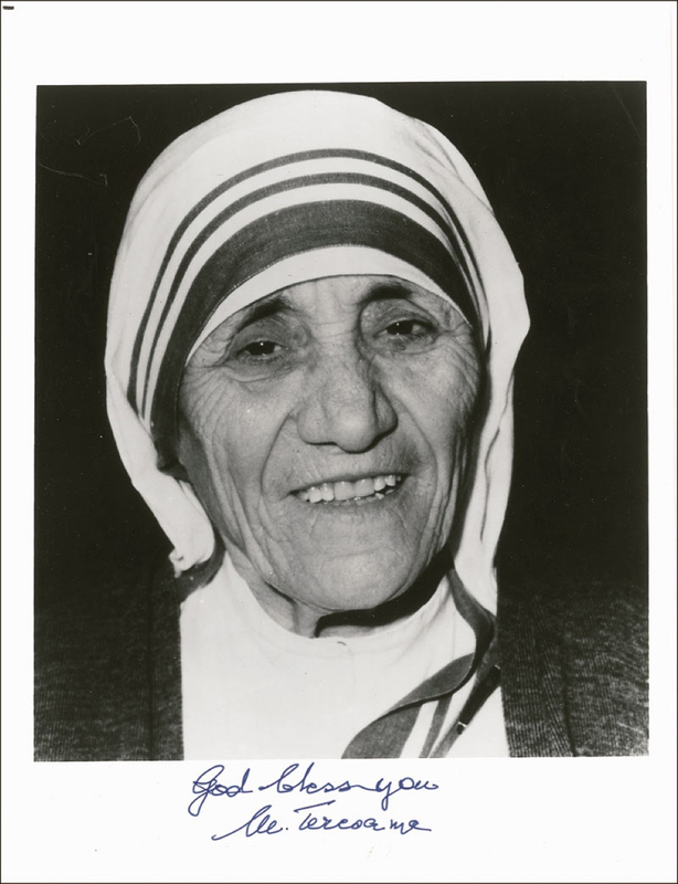 Lot 284 Mother Teresa Signed Photograph