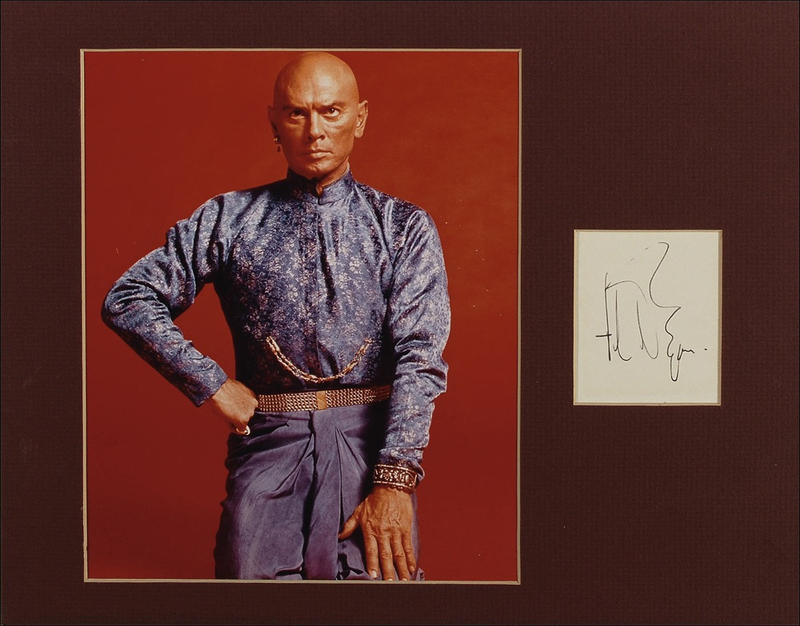 Lot 889 Yul Brynner Signature