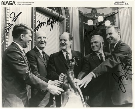Lot #460 Gemini 6 and 7 Signed Photograph - Image 1