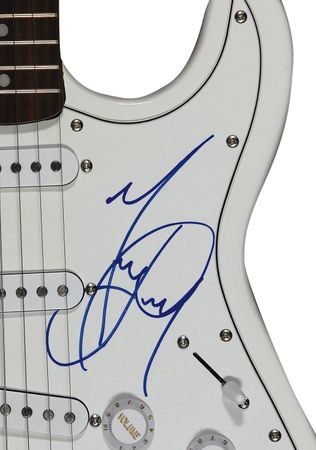 Lot #779 Michael Jackson: Guitar signed by the ?King of Pop? - Image 2
