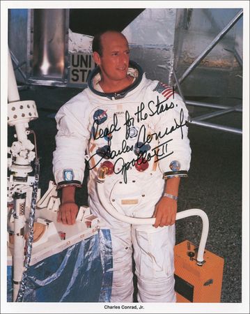 Lot #491 Moonwalkers: Complete set of moonwalkers - Image 3