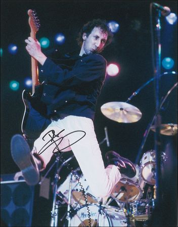 Lot #924 The Who: Pete Townshend Group Lot - Image 2