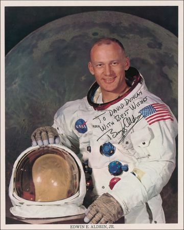 Lot #487 Apollo 11 Signed Photographs - Image 2