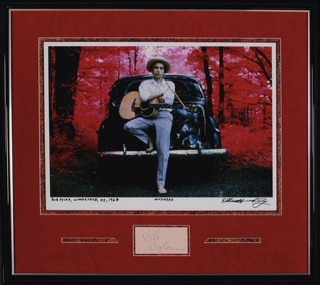 Lot #880 Bob Dylan Signature - Image 1