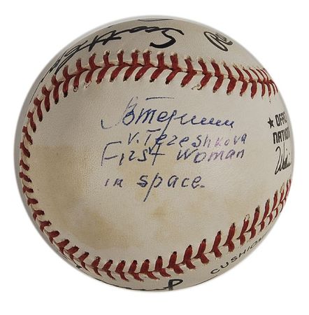 Lot #522 Astronauts and Cosmonauts Baseball - Image 4