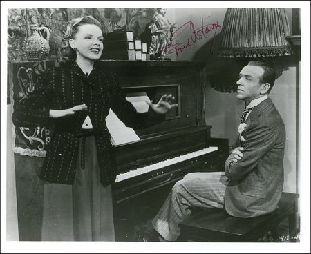 Lot #973 Fred Astaire and Ginger Rogers Signed Photographs - Image 2