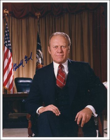 Lot #51 Gerald Ford Signed Photograph and Commemorative Cover - Image 1
