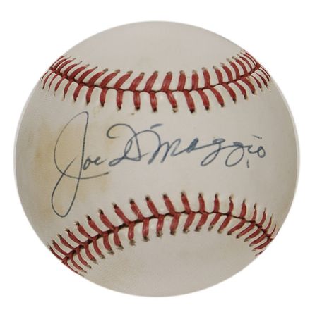 Lot #1132 Joe DiMaggio Ball and Photograph - Image 2
