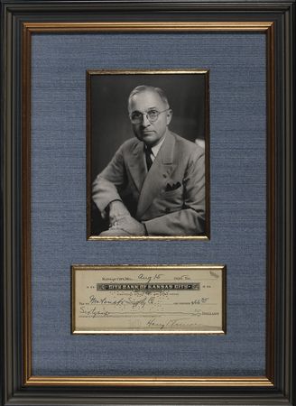 Lot #30 Harry S. Truman: On a brief break from the political scene in 1925, Truman pays the bills - Image 2
