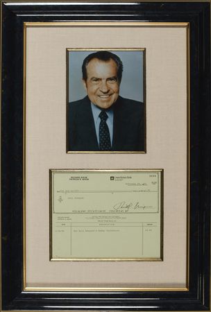 Lot #34 Richard Nixon: Nixon graciously honors a collector’s request for a signed check - Image 2