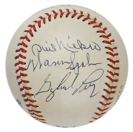 Lot #1091 Baseball: 300 Game Winners Baseball - Image 1