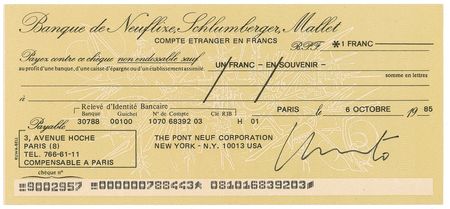 Lot #515 Christo: A rare Christo check and swatch of fabric from the Pont Neuf project - Image 1