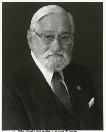 Lot #328 Albert Sabin Letter and Photograph - Image 1