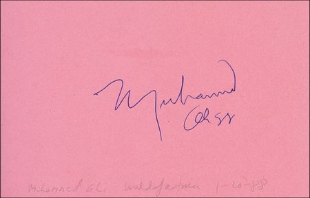 Lot #883 Autograph Album Autograph Album - Image 1
