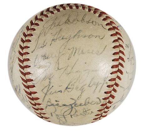 Lot #1246 Boston Red Sox: Ted Williams and the 1946 AL champion Red Sox - Image 5