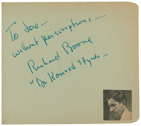 Lot #936 Autograph Albums: Fantastic collection of 900 vintage signatures including Marilyn, Bogart, Garland, Brando, Sinatra, Hepburn and hundreds of others - Image 26