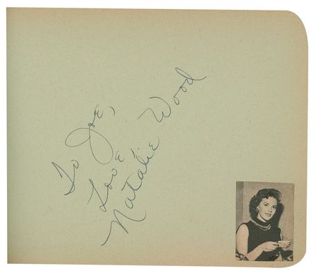 Lot #936 Autograph Albums: Fantastic collection of 900 vintage signatures including Marilyn, Bogart, Garland, Brando, Sinatra, Hepburn and hundreds of others - Image 32