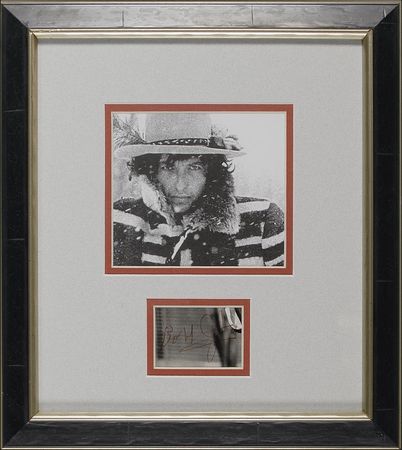 Lot #668 Bob Dylan Signature - Image 1