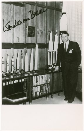 Lot #2 Wernher von Braun - Image 2
