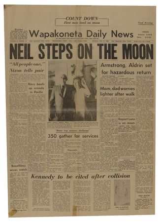 Lot #250 Neil Armstrong - Image 1